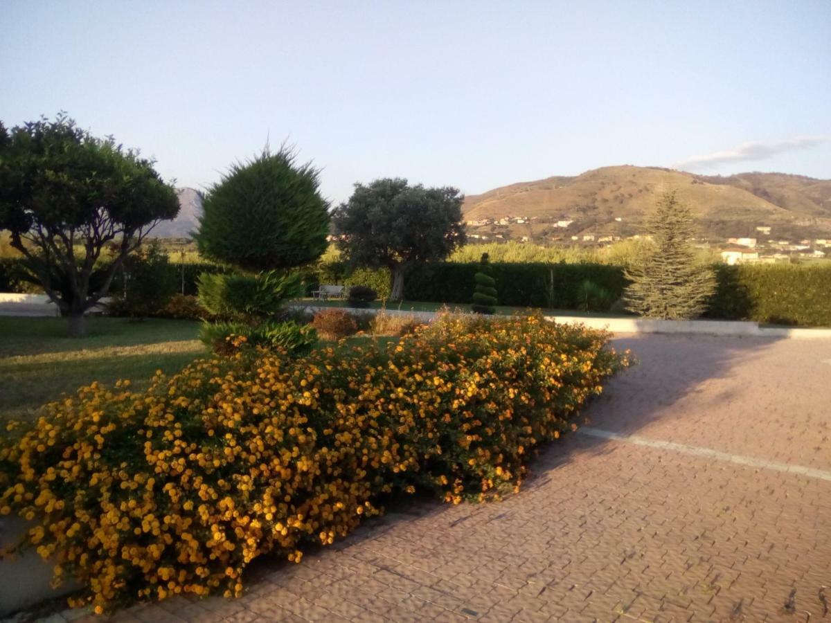 Villa Laregina Гризолия Екстериор снимка